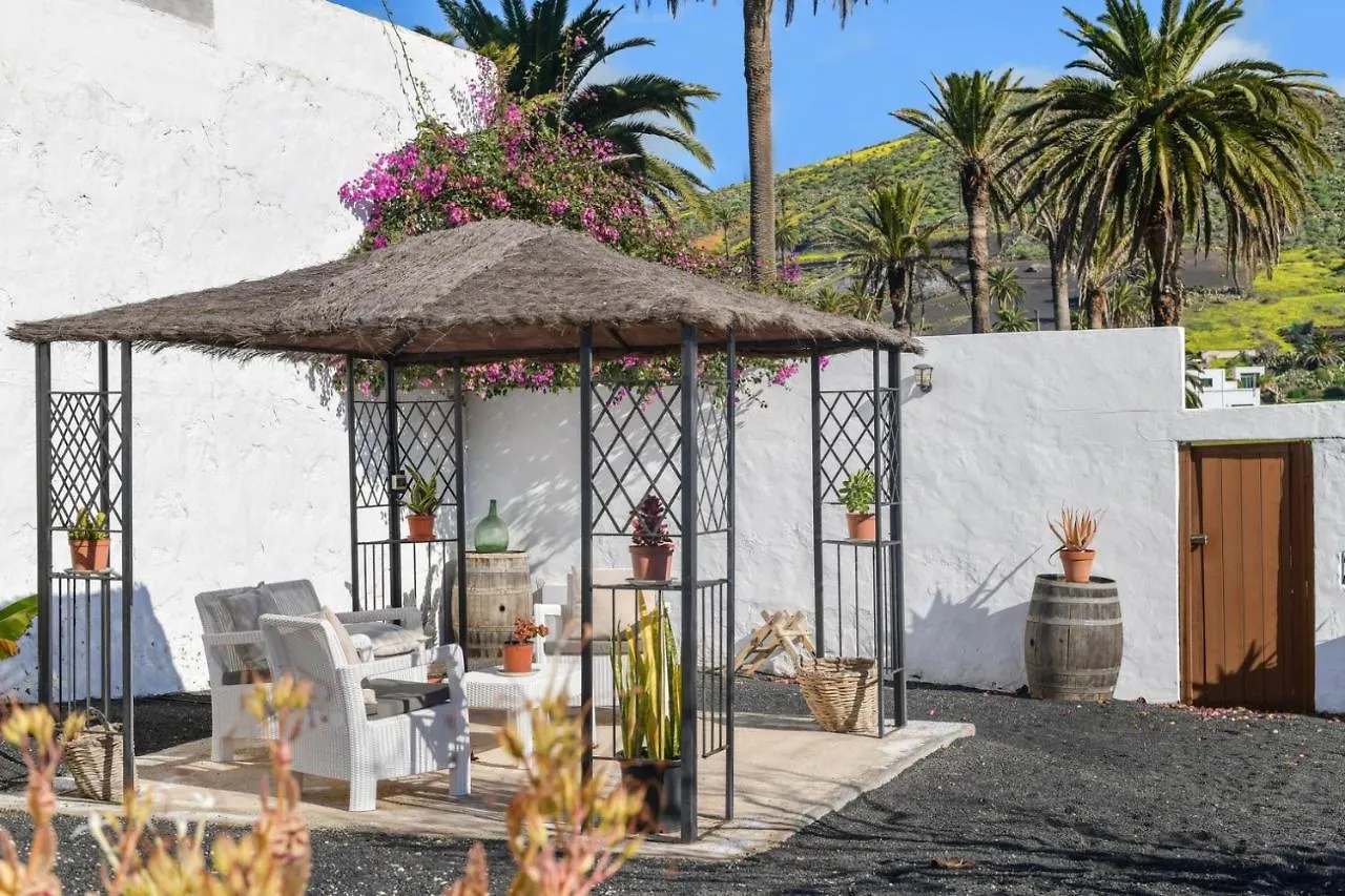 Casa Maria Dolores Haría Semesterbostad